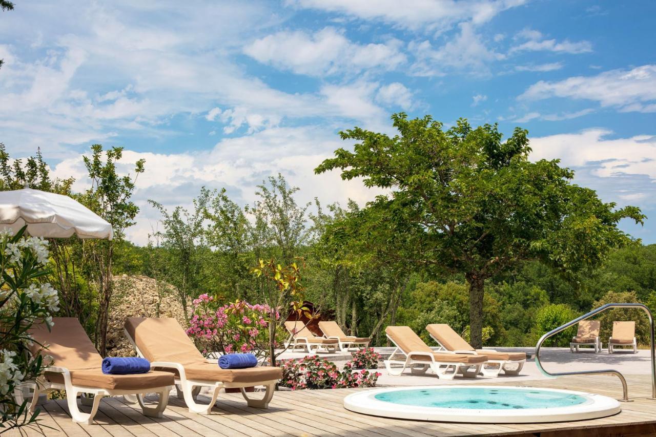 Logis Auberge Les Murets Hotel Restaurant Spa Chandolas Dış mekan fotoğraf