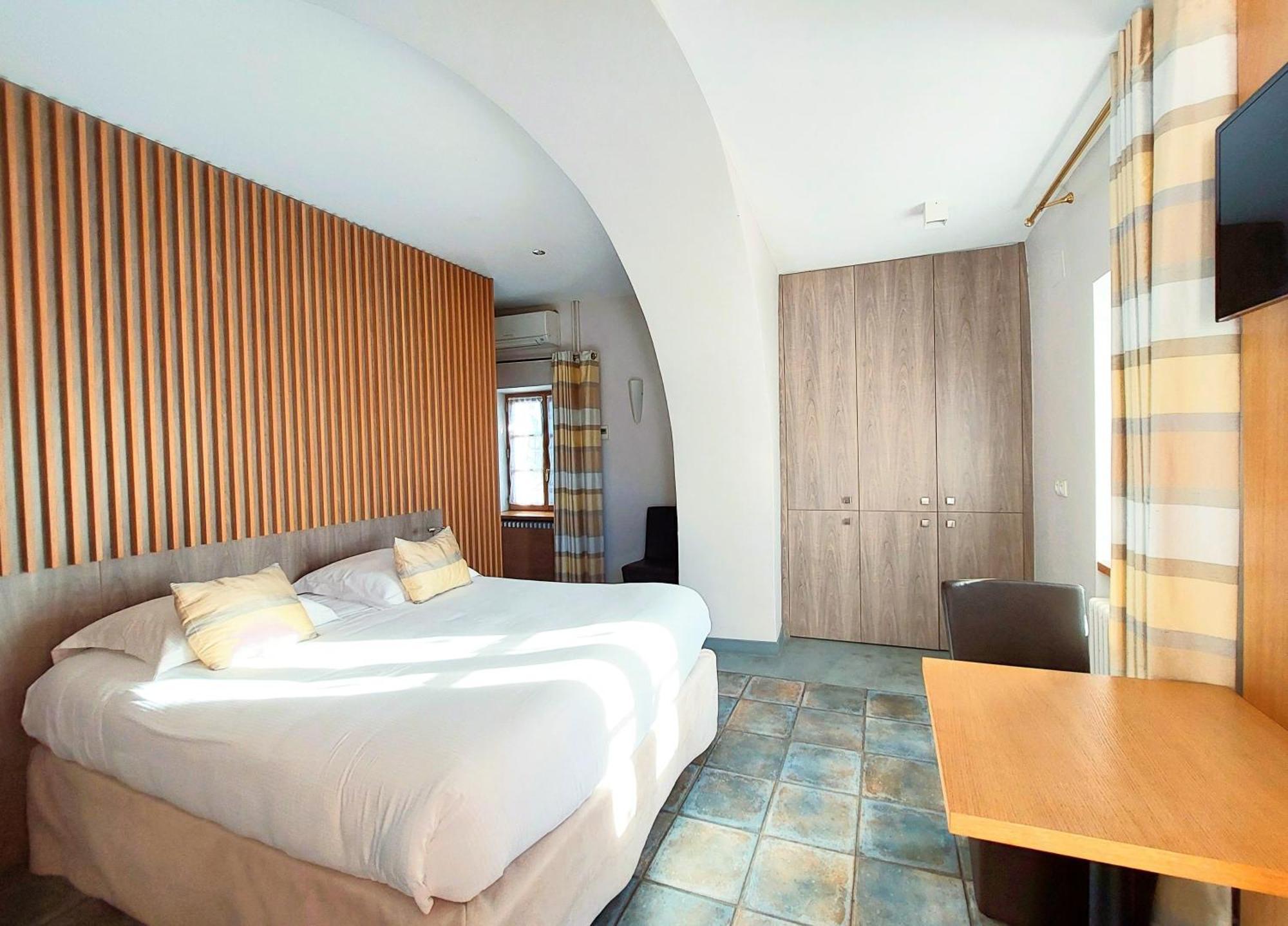 Logis Auberge Les Murets Hotel Restaurant Spa Chandolas Dış mekan fotoğraf